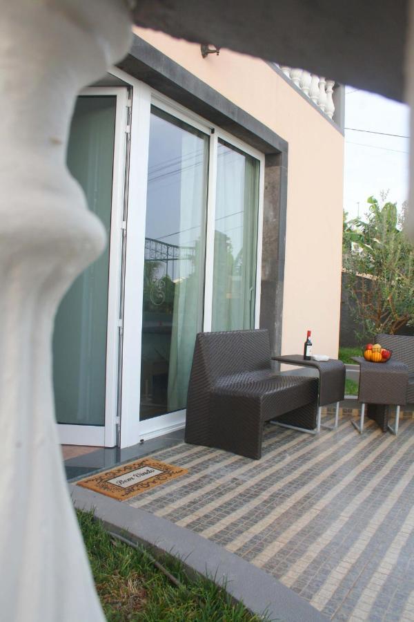Lugar Dos Louros 2 Apartment Estreito Da Calheta Екстериор снимка
